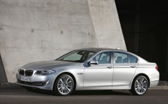 2011 BMW 5  / 1920x1200