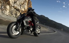 2011 Ducati Diavel / 1920x1200