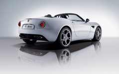 Alfa Romeo 8C Spider / 1920x1200