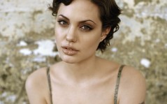   / Angelina Jolie  / 1600x1200