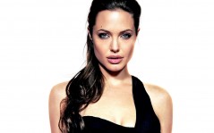   / Angelina Jolie   / 1600x1200