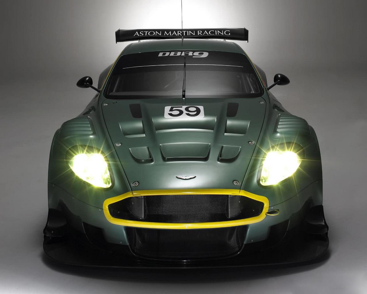 Обои Aston Martin DBR9 GT Racing 1280x1024