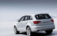 Audi Q7 44 / 1280x1024