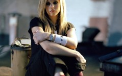 Avril Lavigne c  / 1600x1200