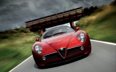  Alfa-Romeo / 1600x1200