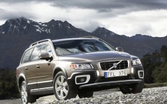  Volvo XC70 / 1600x1200