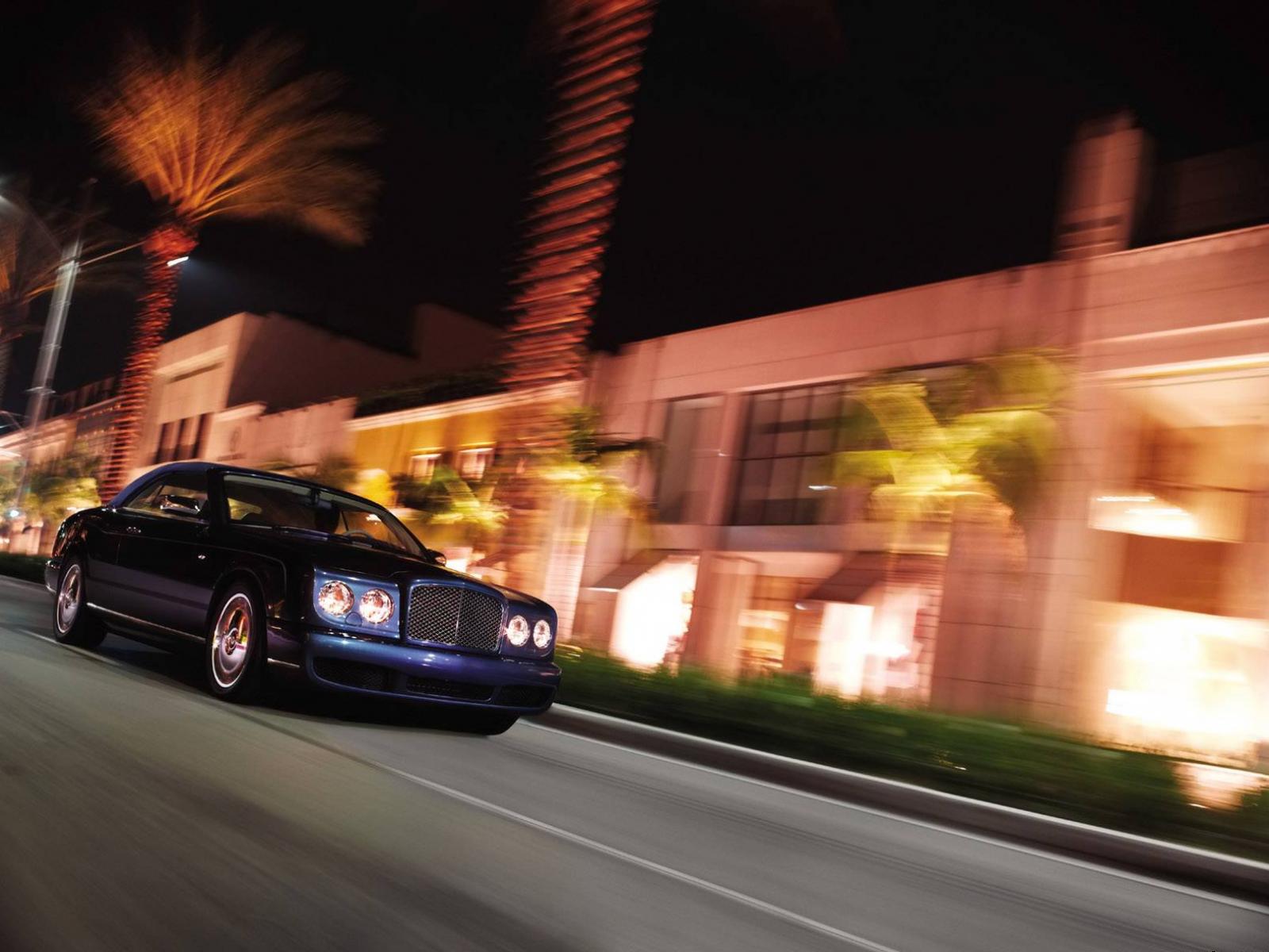 Обои Bentley Azure 1600x1200