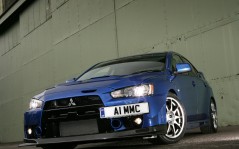 Blue Mitsubishi / 1600x1200