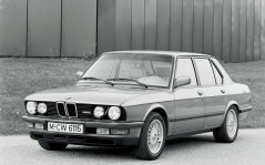 BMW-M5 1984x / 1600x1200