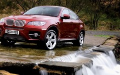 BMW X6 red / 1400x1050