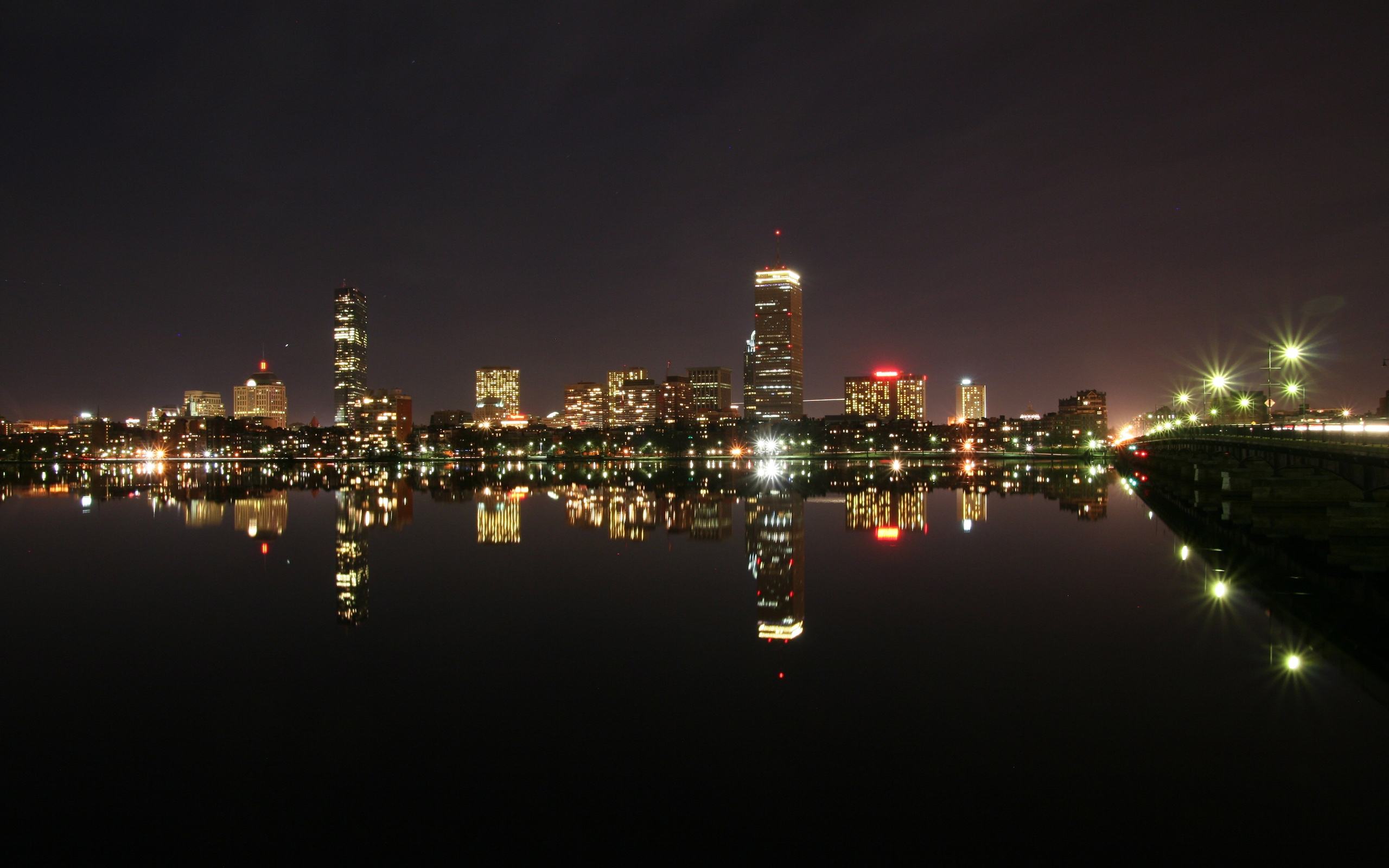 Обои Бостон глубокой ночью 2560x1600