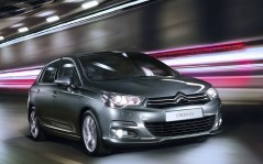 Citroen C4 / 1920x1200