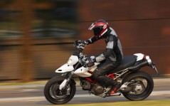 Ducati Hyper Motard 1100xx / 1600x1200