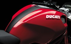 Ducati monster / 1920x1200