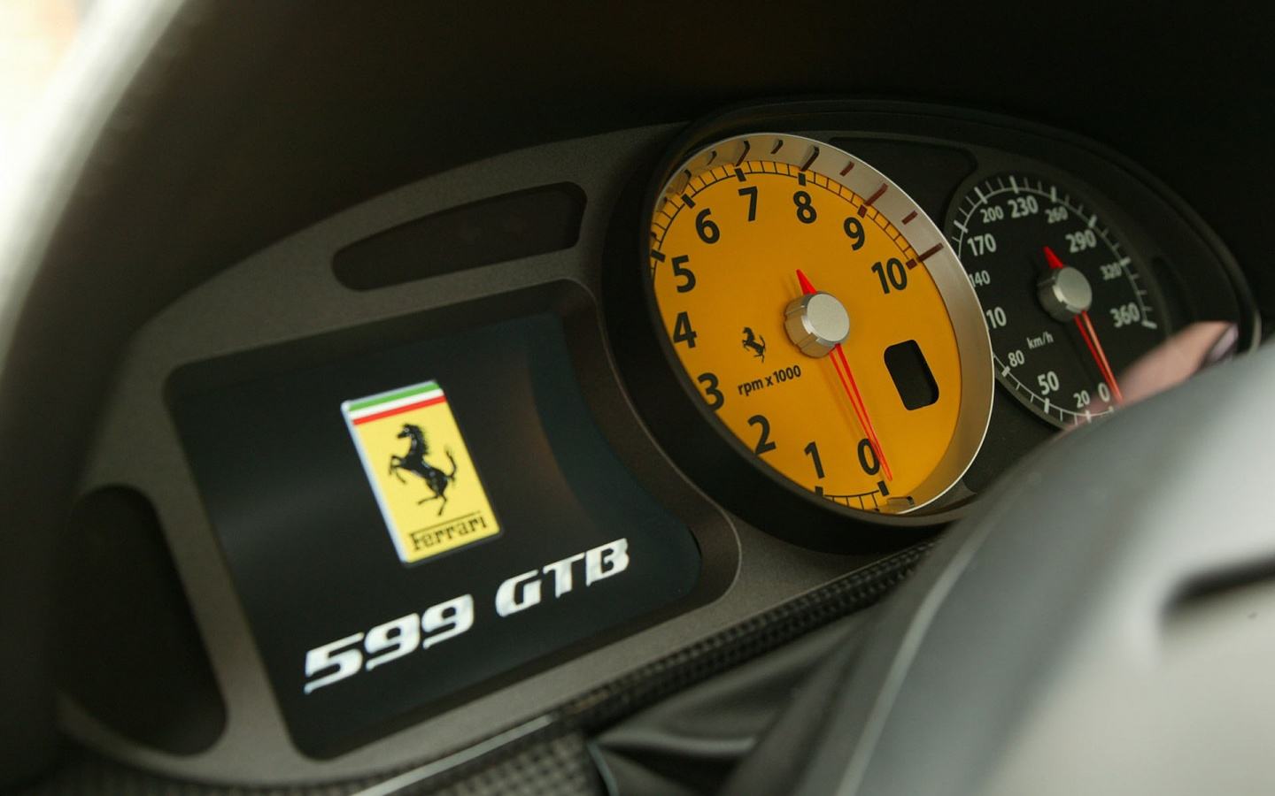Обои Ferrari 599 GTB Fiorano. Приборная панель 1440x900