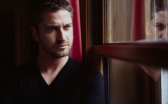 Gerard Butler / 1600x1200