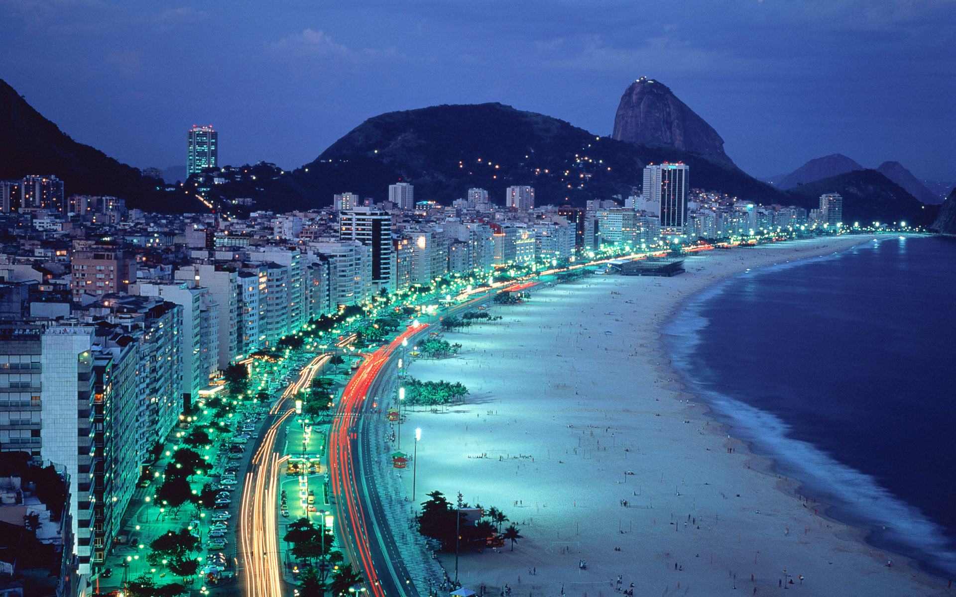 Обои Город на побережье Бразилии 1920x1200