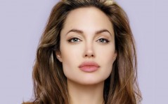  Angelina Jolie / 1440x900