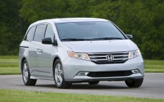 Honda odyssey / 1600x1200