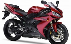  Yamaha R1 / 1600x1200