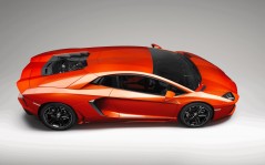 Lamborghini Aventador  / 2560x1600