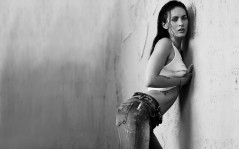 Megan Fox near a wall / 1920x1200