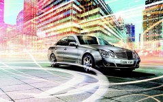 Mercedes-E-class / 1024x768