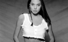  Angelina Jolie / 1024x768
