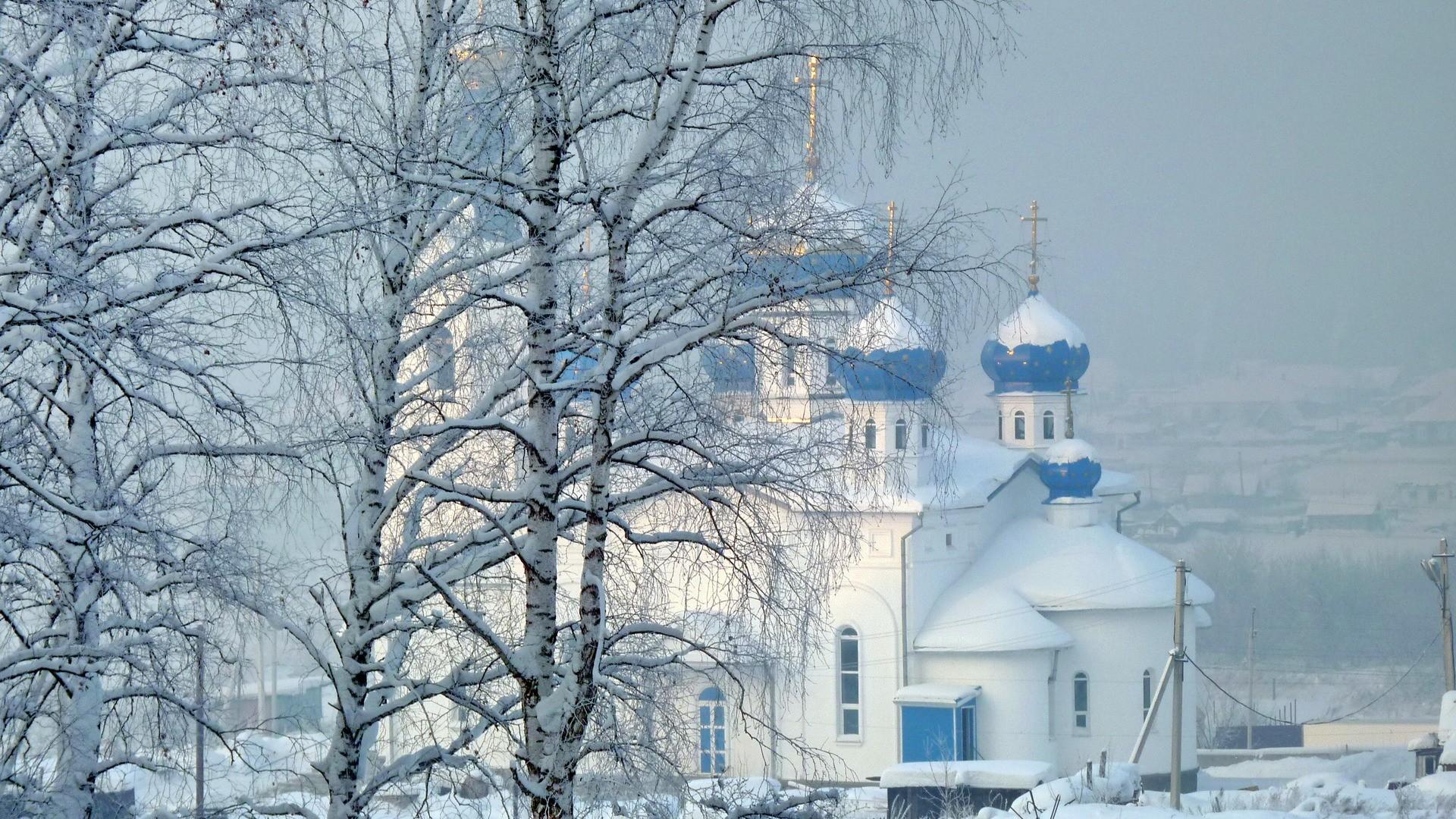Обои Русская деревенская церковь 1920x1080