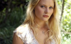  Emilie de Ravin / 1280x1024