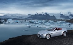 Silver Aston Martin V8 Vantage Roadster / 1280x1024