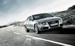 Silver Audi A4 / 1280x1024