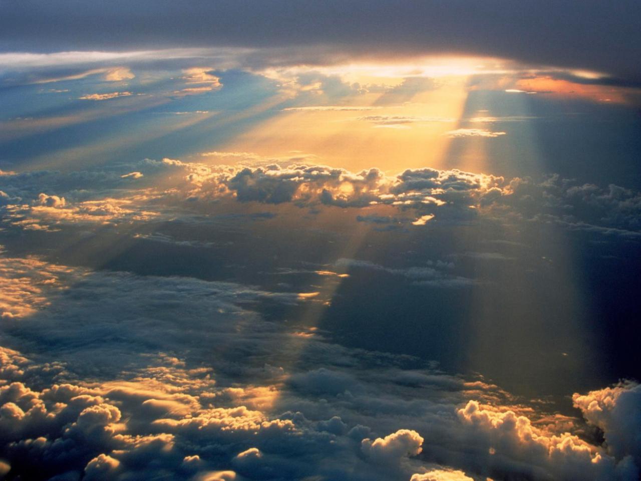 Обои Солнце и лучи сквозь облака, природы 1280x960