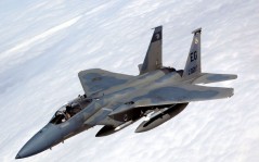 Военный американский самолёт F-15 / 1024x768