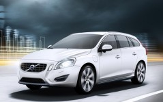 Volvo-V60-Plug-in-Hybrid / 1600x1200